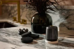 All-in-one cleansing device