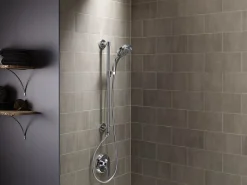 Bath/shower column
