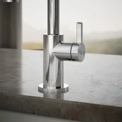 Beverage faucet