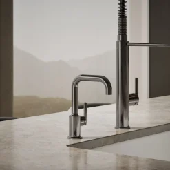 Beverage faucet