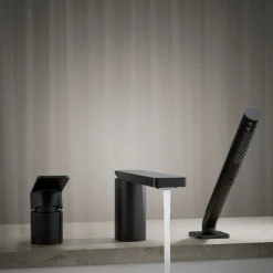 Deck-mount bath faucet with handshower