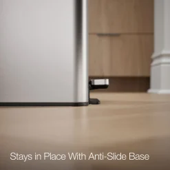 Dual-compartment step trash can