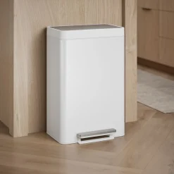 Dual-compartment step trash can