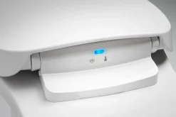Heated Quiet-Close™ elongated toilet seat