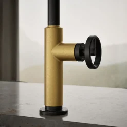 Pull-down kitchen sink faucet with two-function sprayhead