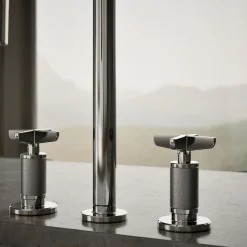 Pull-down kitchen sink faucet with two-function sprayhead