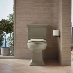 ReadyLatch® Quiet-Close™ elongated toilet seat