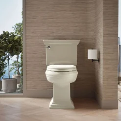 ReadyLatch® Quiet-Close™ elongated toilet seat