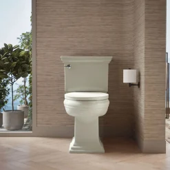 ReadyLatch® Quiet-Close™ elongated toilet seat