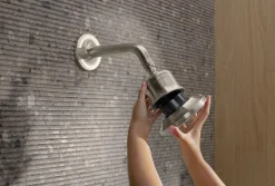 Round single-function filtered showerhead, 1.75 gpm