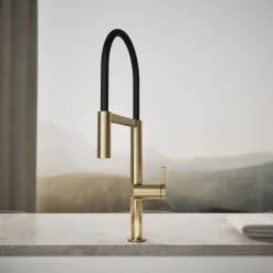 Semi-professional kitchen sink faucet with two-function sprayhead