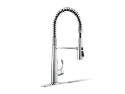 Semi-professional kitchen sink faucet with three-function sprayhead