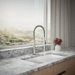 Semi-professional kitchen sink faucet with three-function sprayhead
