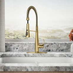 Semi-professional kitchen sink faucet with three-function sprayhead
