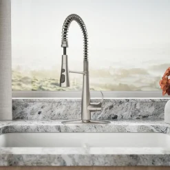 Semi-professional kitchen sink faucet with three-function sprayhead