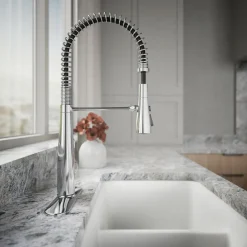 Semi-professional kitchen sink faucet with three-function sprayhead