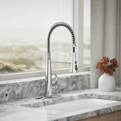 Semi-professional kitchen sink faucet with three-function sprayhead