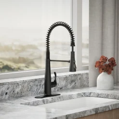 Semi-professional kitchen sink faucet with three-function sprayhead