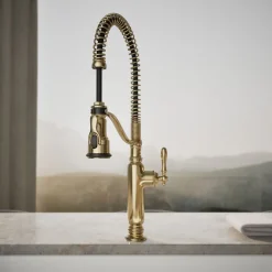 Semi-professional kitchen sink faucet with three-function sprayhead