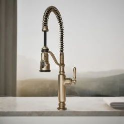 Semi-professional kitchen sink faucet with three-function sprayhead