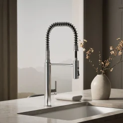 Semi-professional kitchen sink faucet with three-function sprayhead