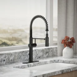 Semi-professional kitchen sink faucet with three-function sprayhead