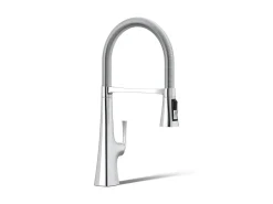Semi-professional kitchen sink faucet with three-function sprayhead