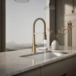 Semi-professional kitchen sink faucet with three-function sprayhead