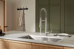 Semi-professional pull-down kitchen sink faucet with three-function sprayhead