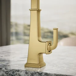 Single-handle bar sink faucet