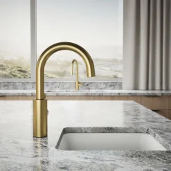 Single-handle bar sink faucet