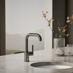 Single-handle bar sink faucet