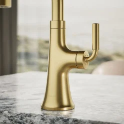Single-handle bar sink faucet