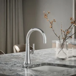 Single-handle bar sink faucet