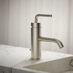 Single-handle bathroom sink faucet with Straight Lever handle, 1.2 gpm
