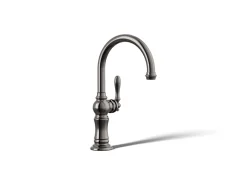 Single-handle kitchen sink faucet