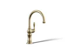 Single-handle kitchen sink faucet