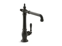 Single-handle kitchen sink faucet