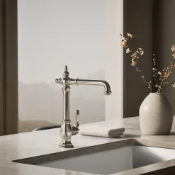 Single-handle kitchen sink faucet