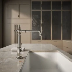 Single-handle kitchen sink faucet