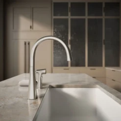 Single-handle kitchen sink faucet with two-function side sprayer