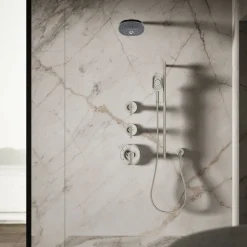 Three-function showerhead, 2.5 gpm