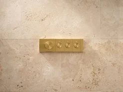 Three-outlet recessed mechanical thermostatic valve control