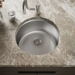 18-1/2" top-/undermount single-bowl bar sink