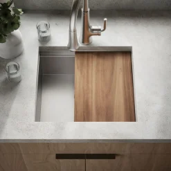 20-1/2" top-/under-mount single-bowl bar sink