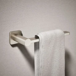 Towel arm