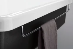 Towel bar