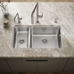 31-1/2" undermount double-bowl kitchen sink