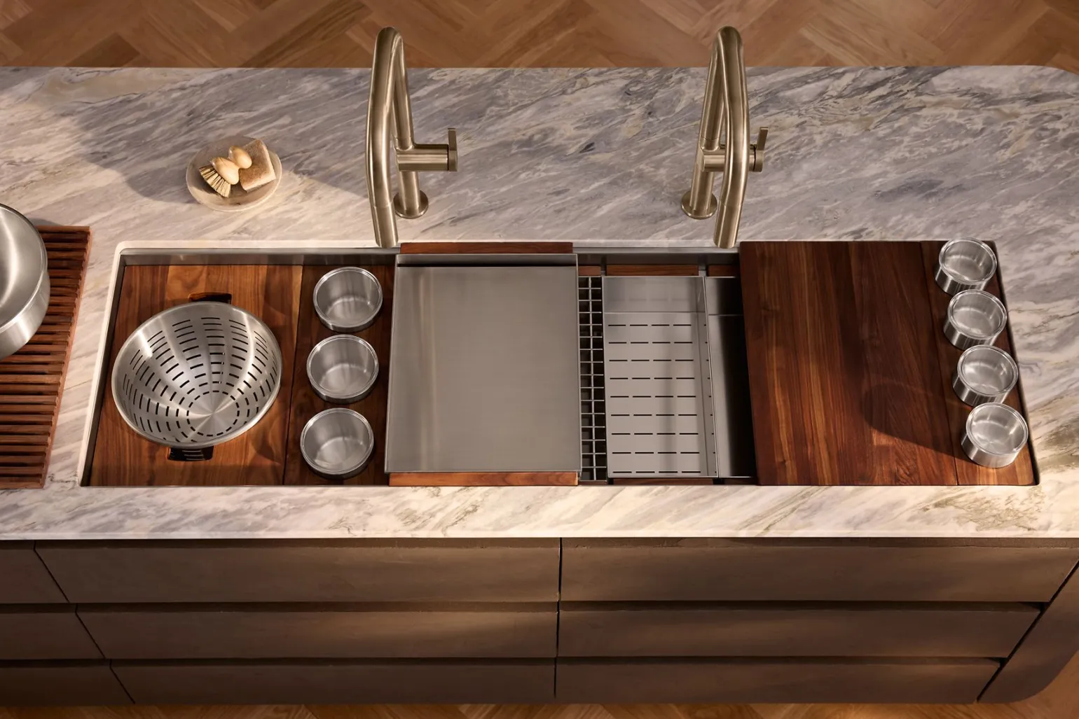 33-3/4" undermount single-bowl workstation kitchen sink