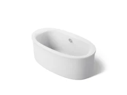 65-1/2" x 35-1/2" freestanding bath, straight shroud